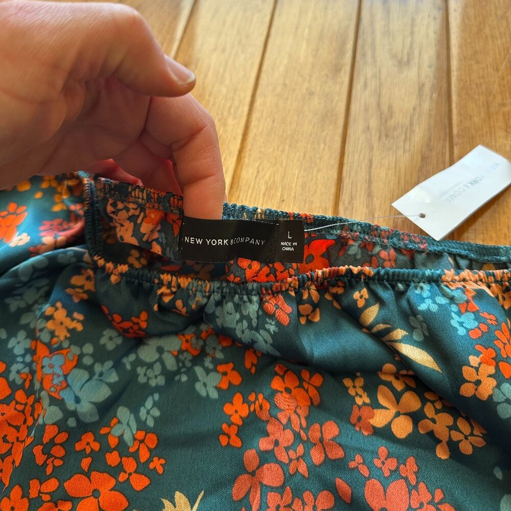 NY&Co Off-the-Shoulder Blouse - Picture 2 of 8